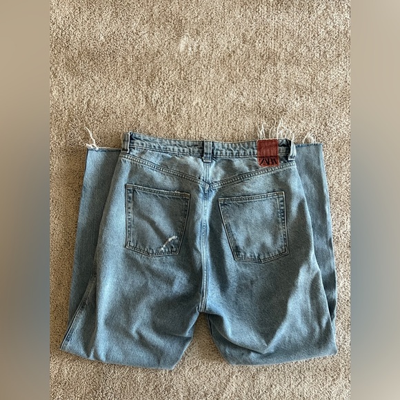❌❌SOLD❌❌Women’s ZARA jeans - Size 8 - Picture 4 of 5